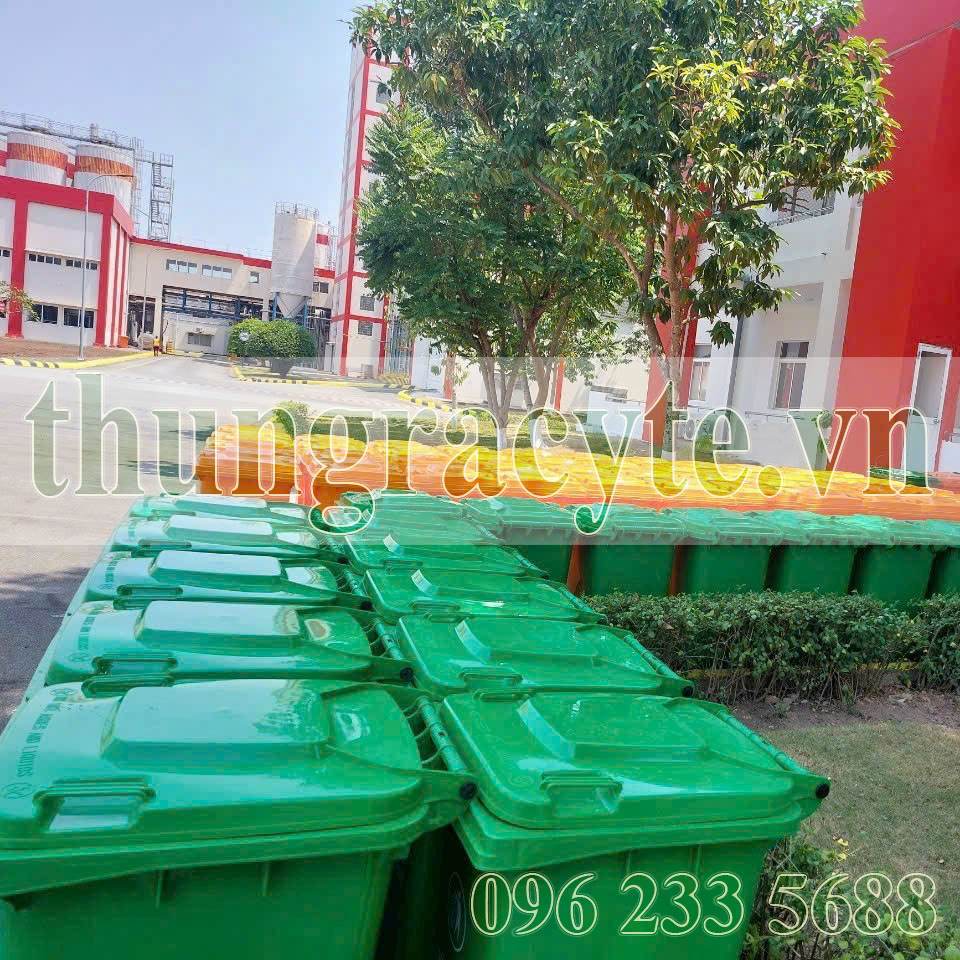 Phân biệt thùng rác công cộng và thùng rác y tế